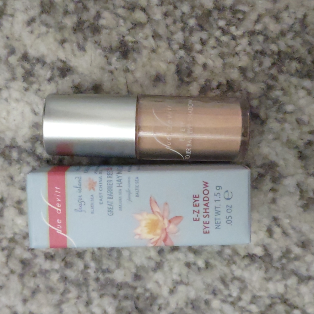 Sue Devitt EZ Eye Rollerball Eyeshadow Kaya